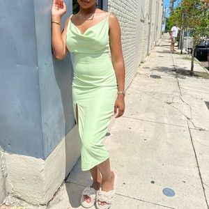 Green body con dress